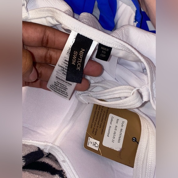 New NipTuck Swim One piece - Picture 4 of 4